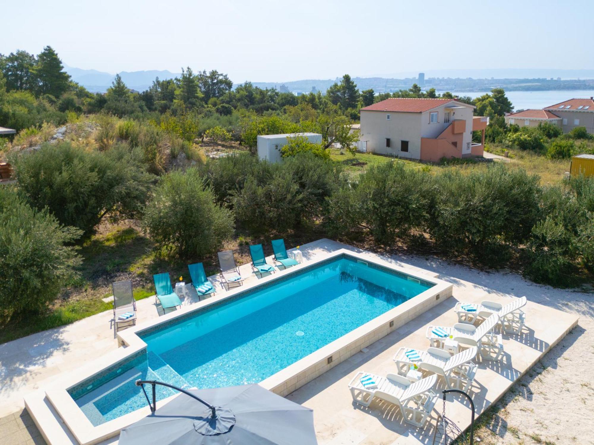 Casa Felice Apartments-Holiday Home Kastela Bagian luar foto