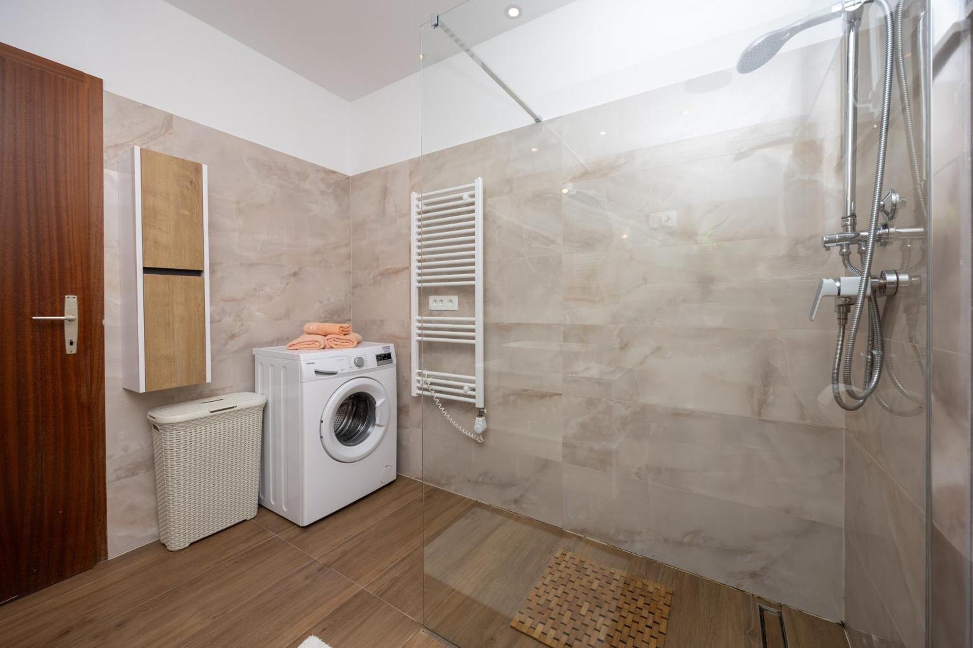 Casa Felice Apartments-Holiday Home Kastela Bagian luar foto