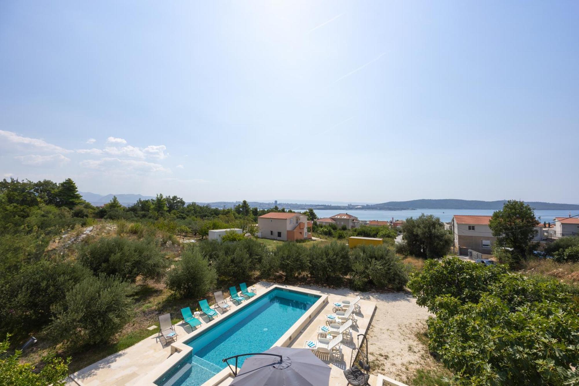 Casa Felice Apartments-Holiday Home Kastela Bagian luar foto
