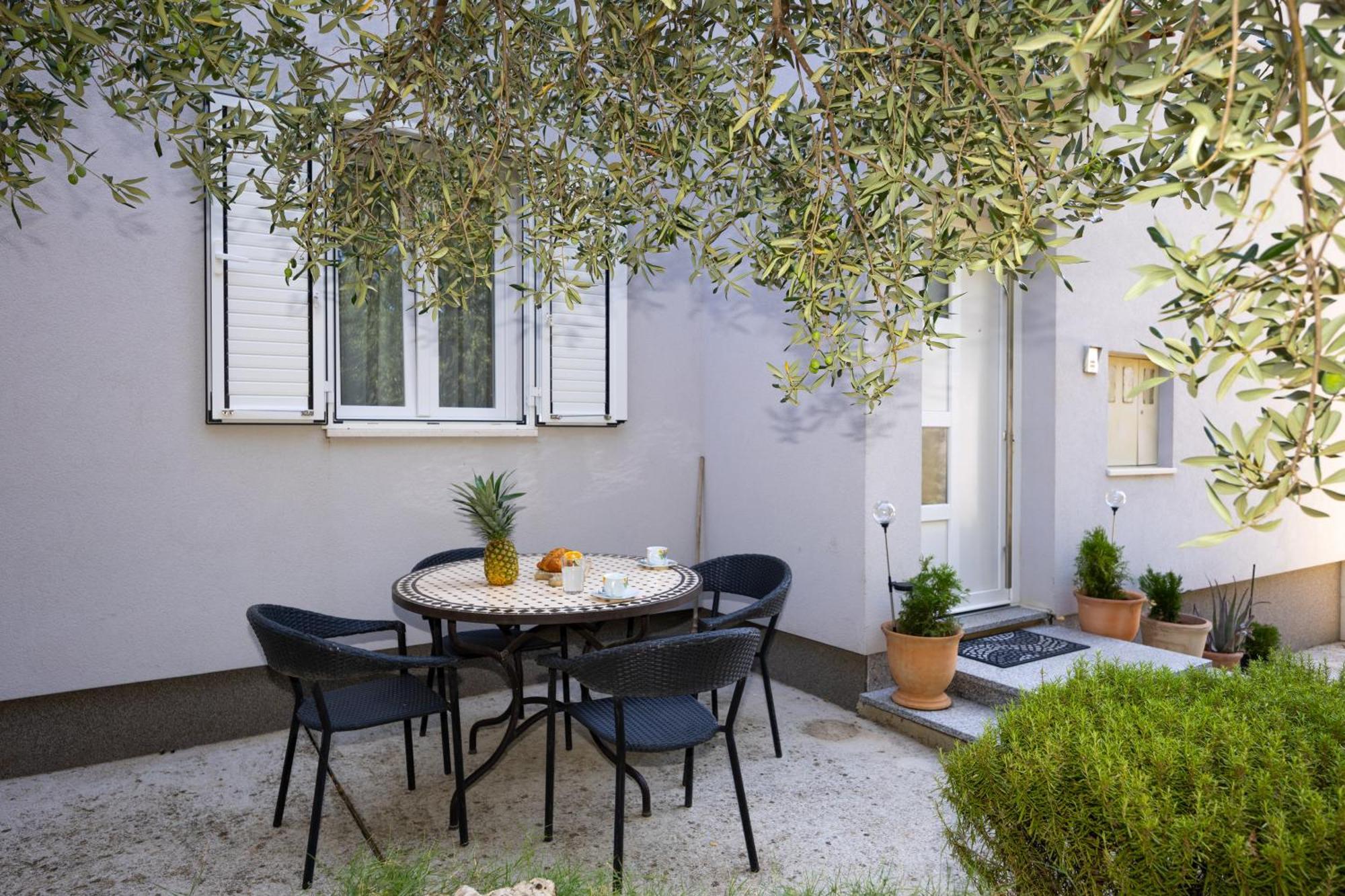 Casa Felice Apartments-Holiday Home Kastela Bagian luar foto
