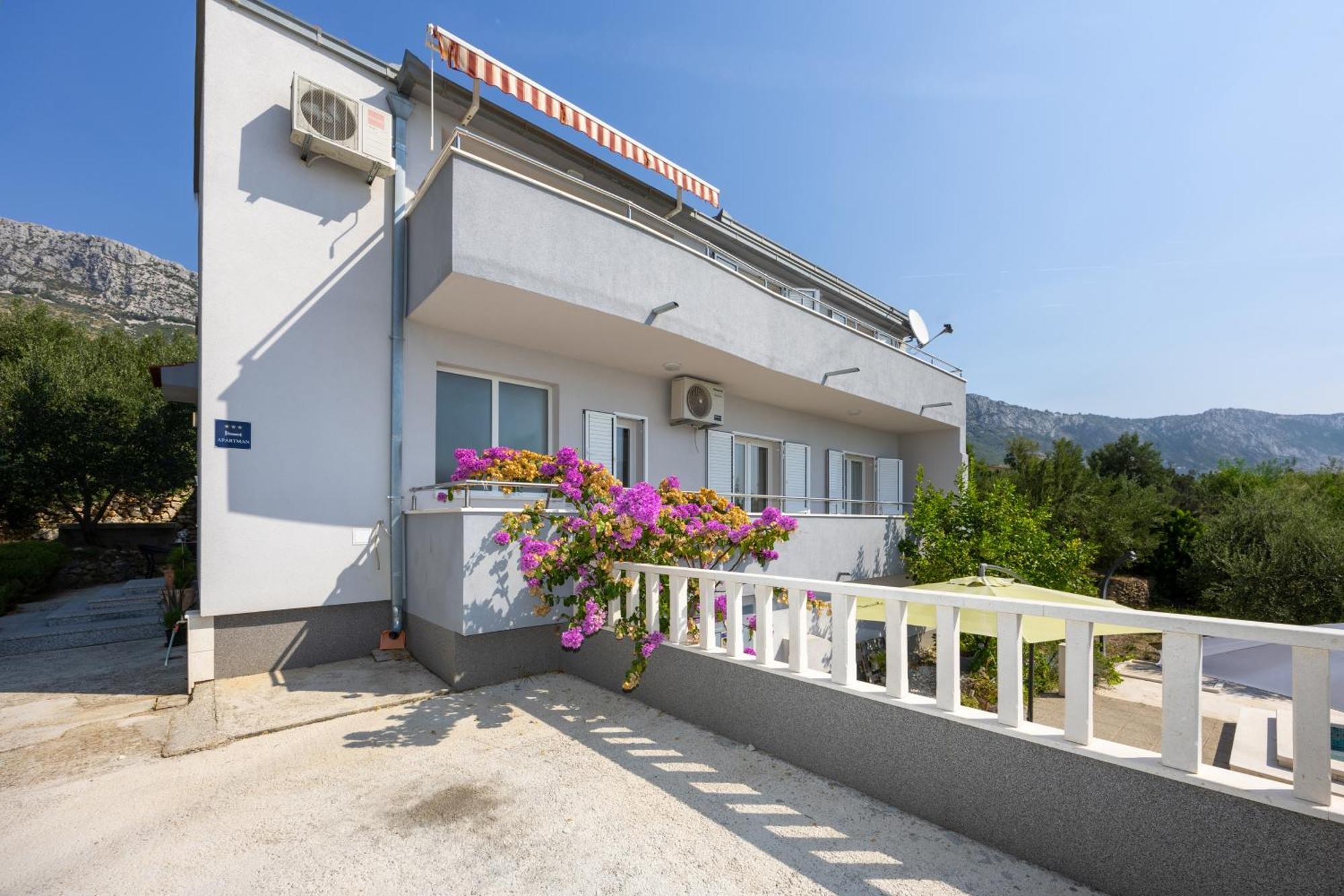 Casa Felice Apartments-Holiday Home Kastela Bagian luar foto