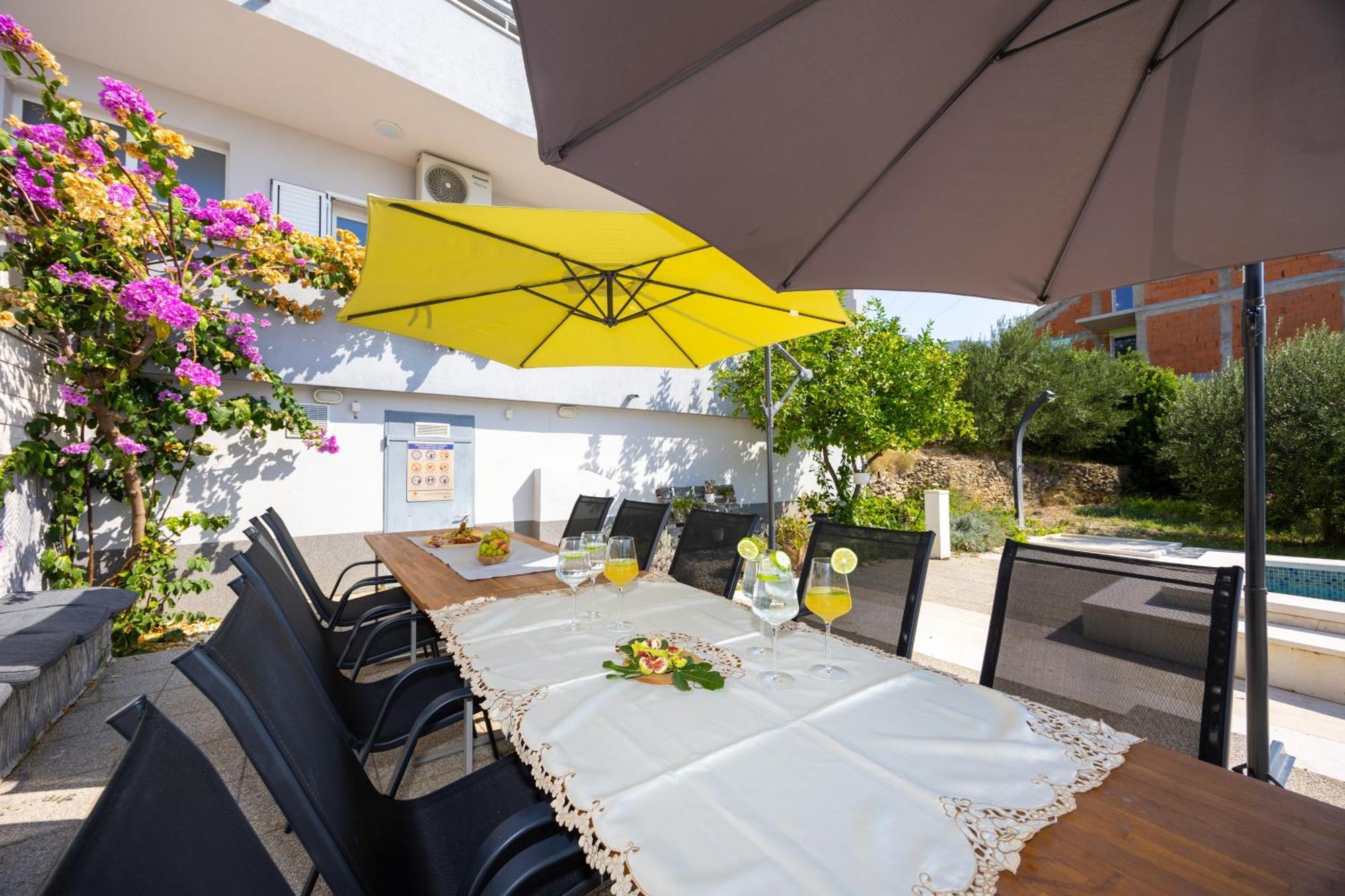 Casa Felice Apartments-Holiday Home Kastela Bagian luar foto