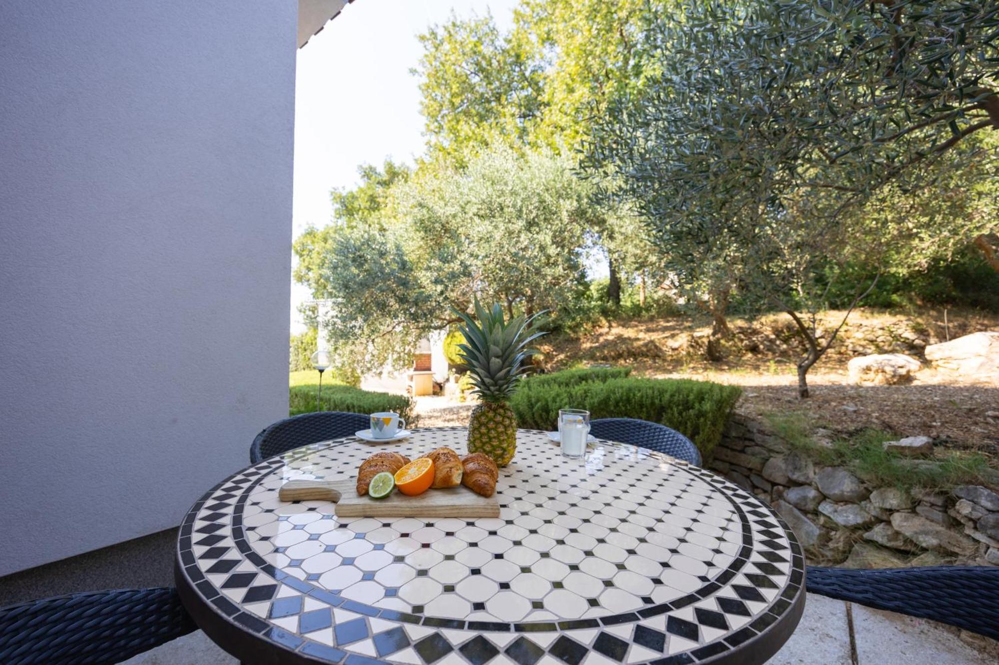 Casa Felice Apartments-Holiday Home Kastela Bagian luar foto